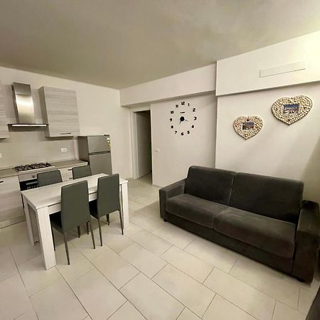 Anita'S House-Abitazione A Pochi Passi Dal Centro Apartment Pesaro Luaran gambar